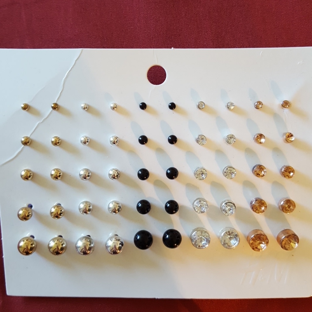 5 For 25 25 Pair Earrings 8$